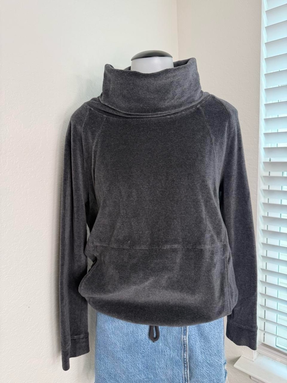 Athleta Charcoal Funnel Neck Pullover